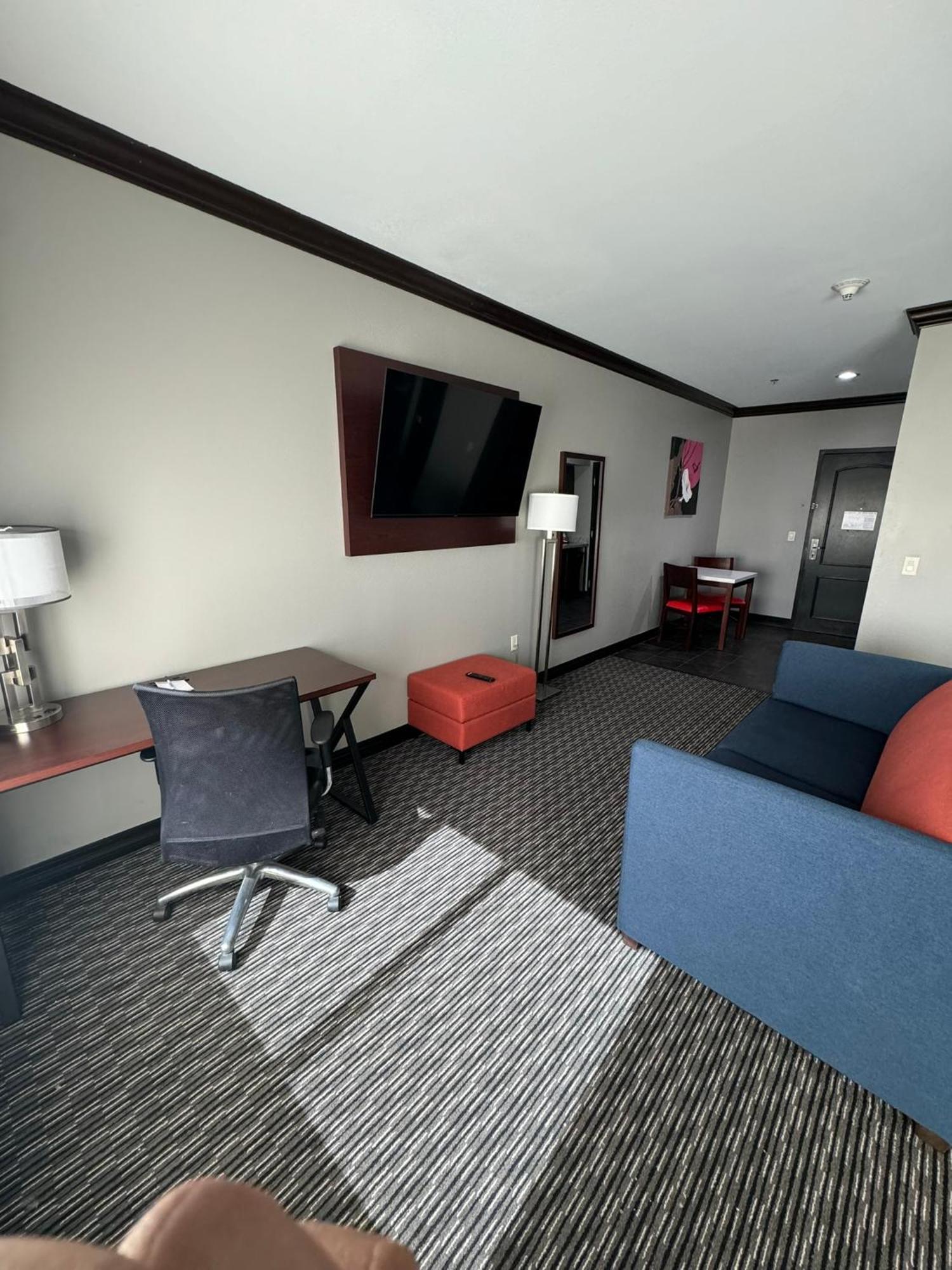 Hawthorn Suites By Wyndham Lubbock Exterior photo